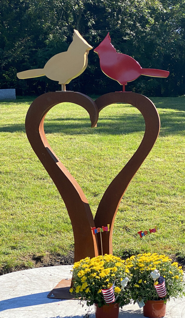 Lovebirds sculpture